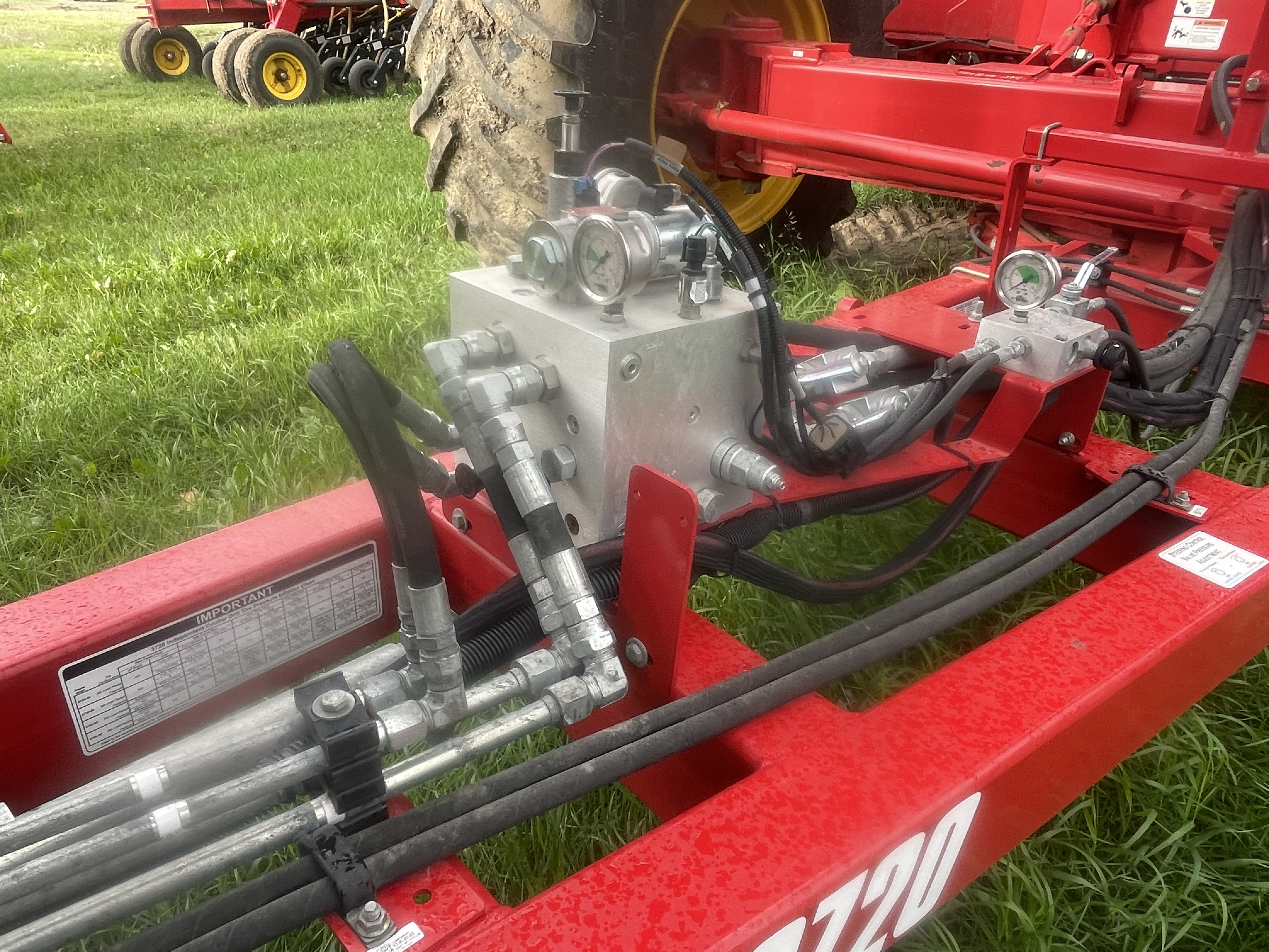 2020 Bourgault 3720-60 Air Drill