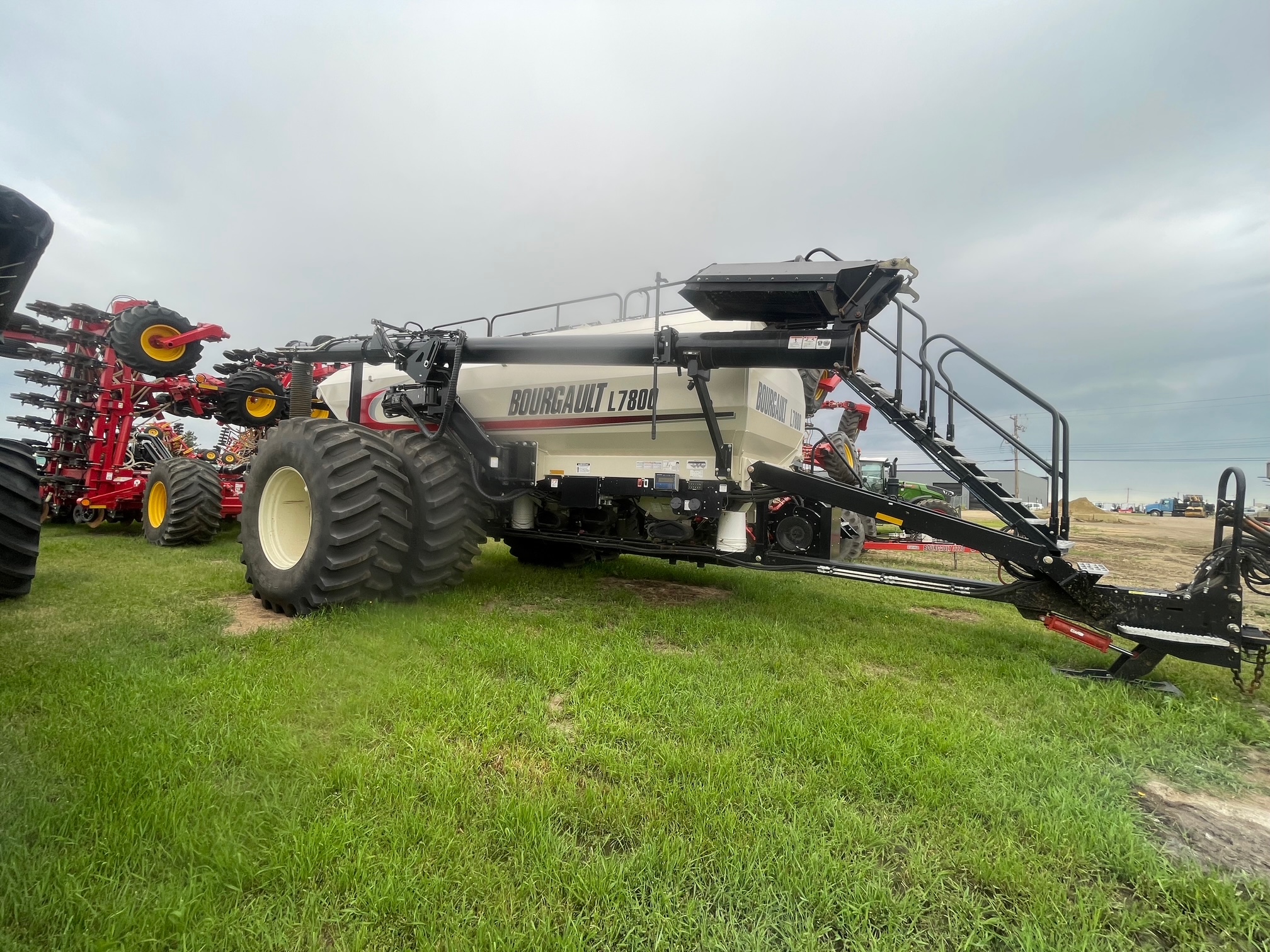 2020 Bourgault L7800 Air Tank/Cart