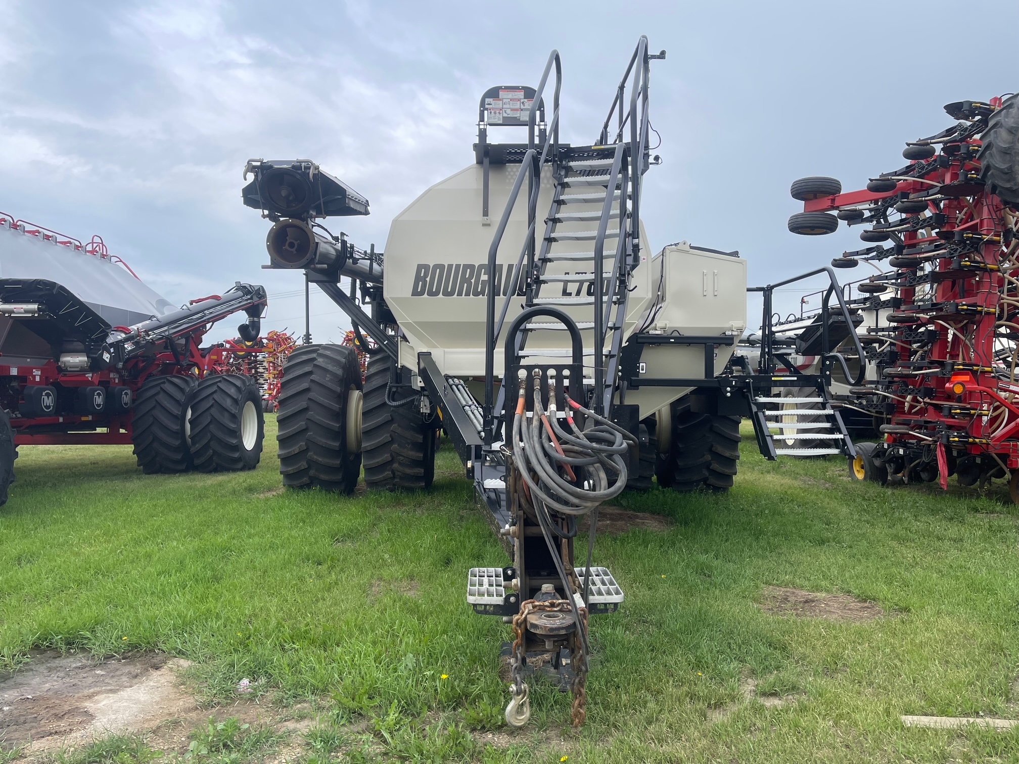 2020 Bourgault L7800 Air Tank/Cart