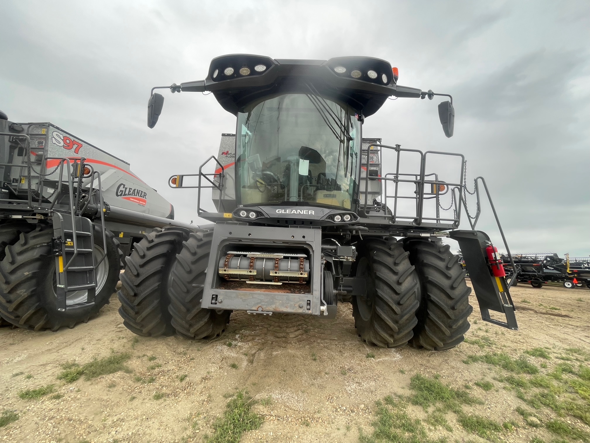 2023 Gleaner S97 Combine
