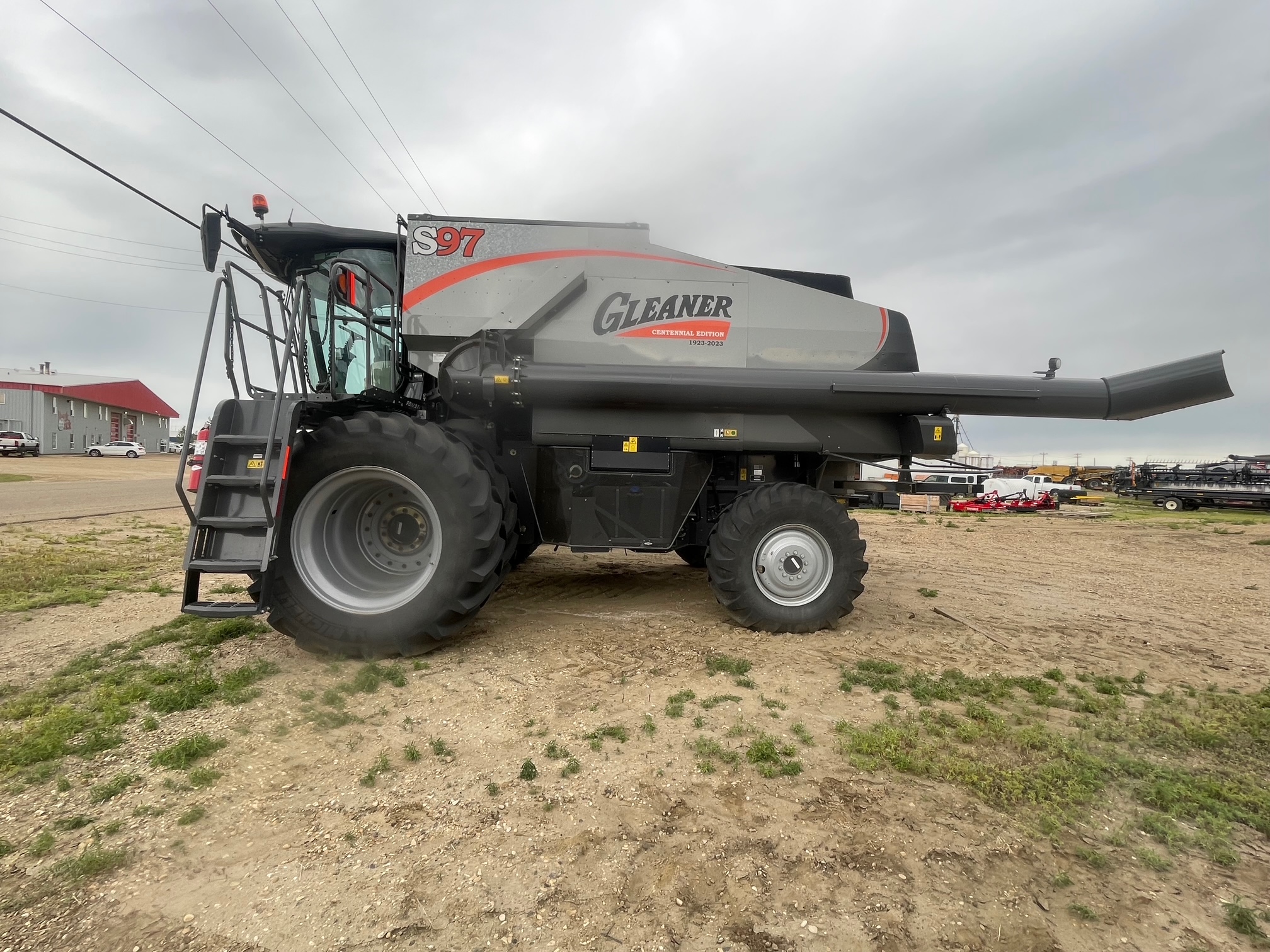 2023 Gleaner S97 Combine