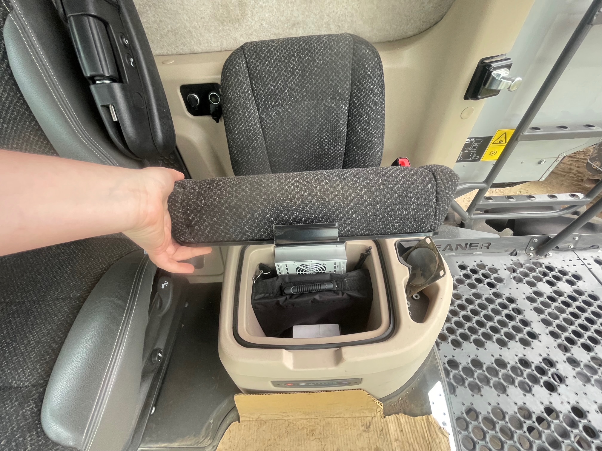 2023 Gleaner S97 Combine