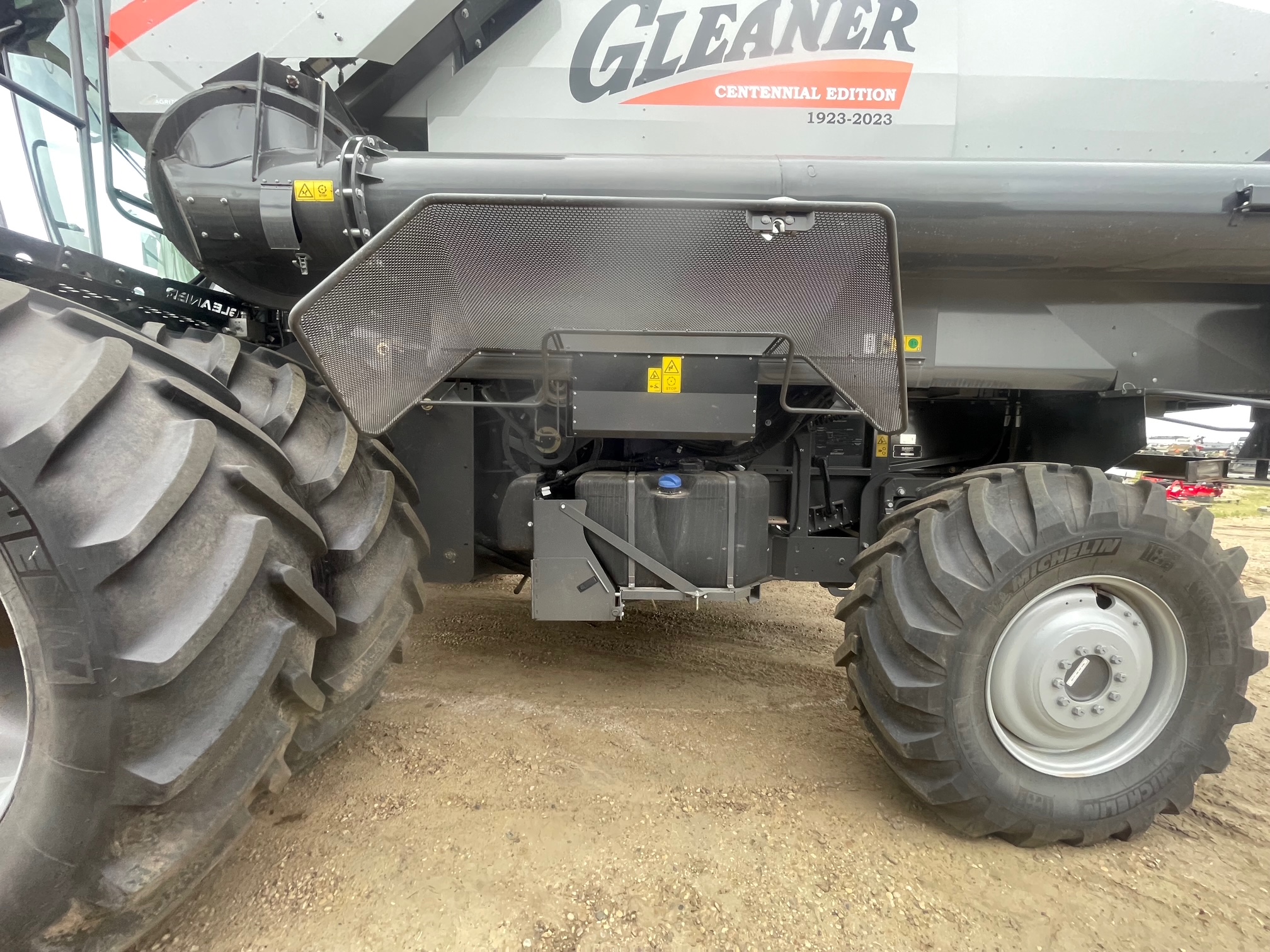 2023 Gleaner S97 Combine