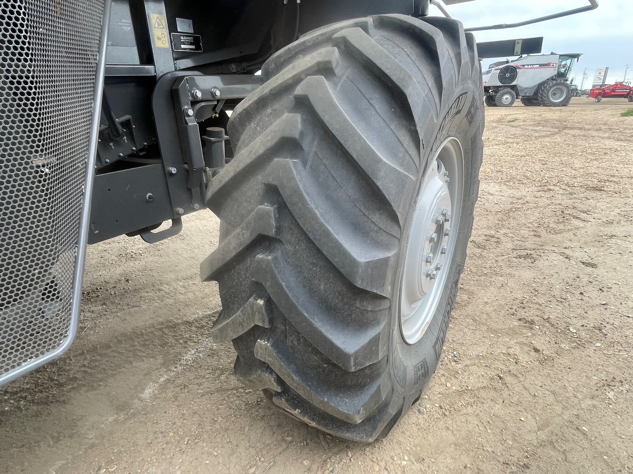 2023 Gleaner S97 Combine