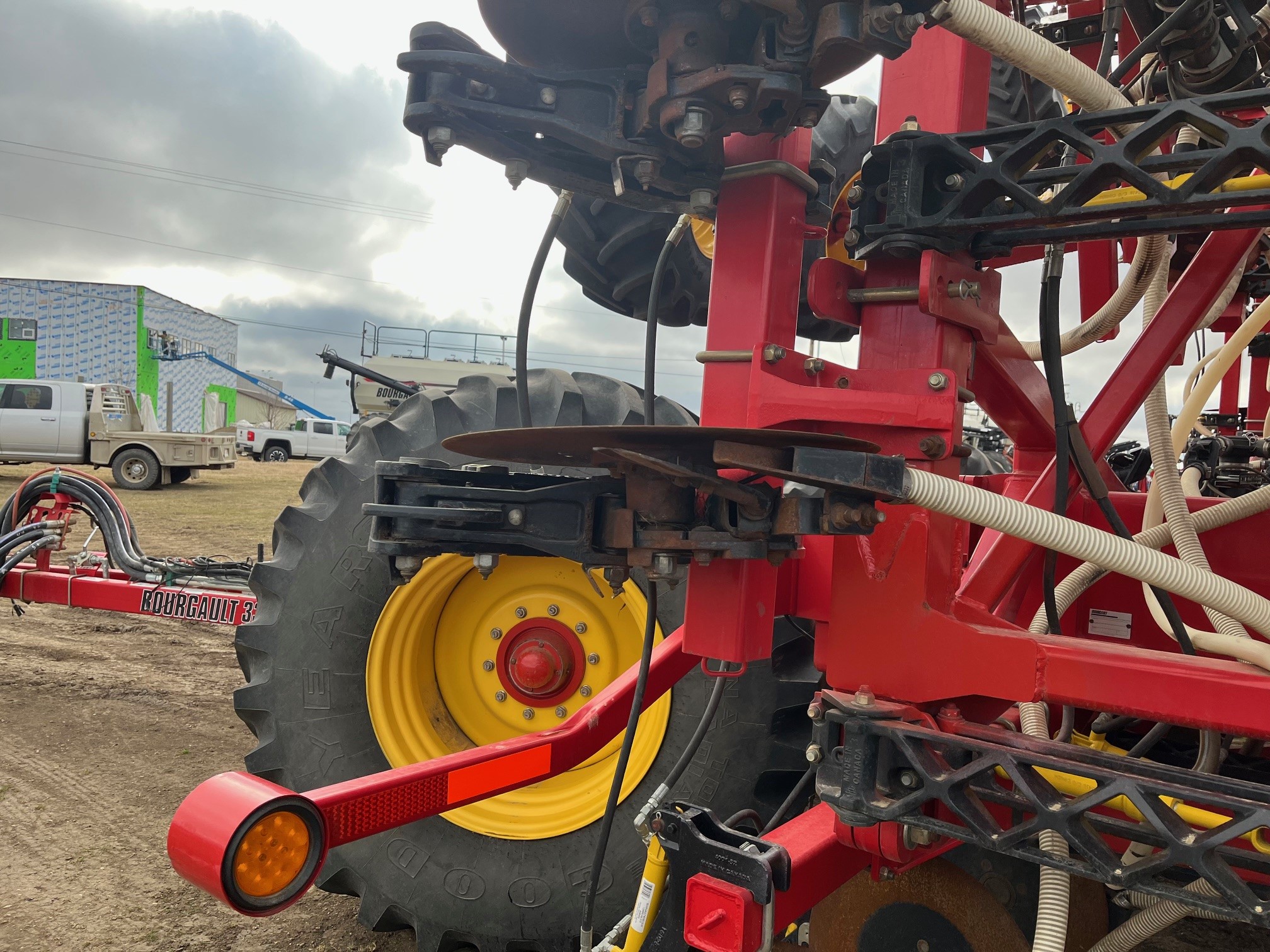 2017 Bourgault 3320-66 Air Drill