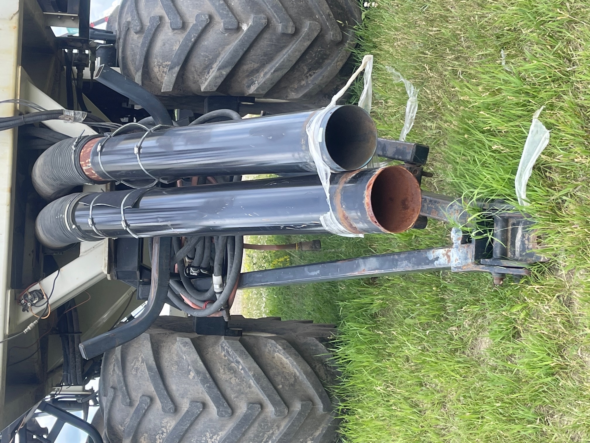 2004 Bourgault 5350 Air Tank/Cart