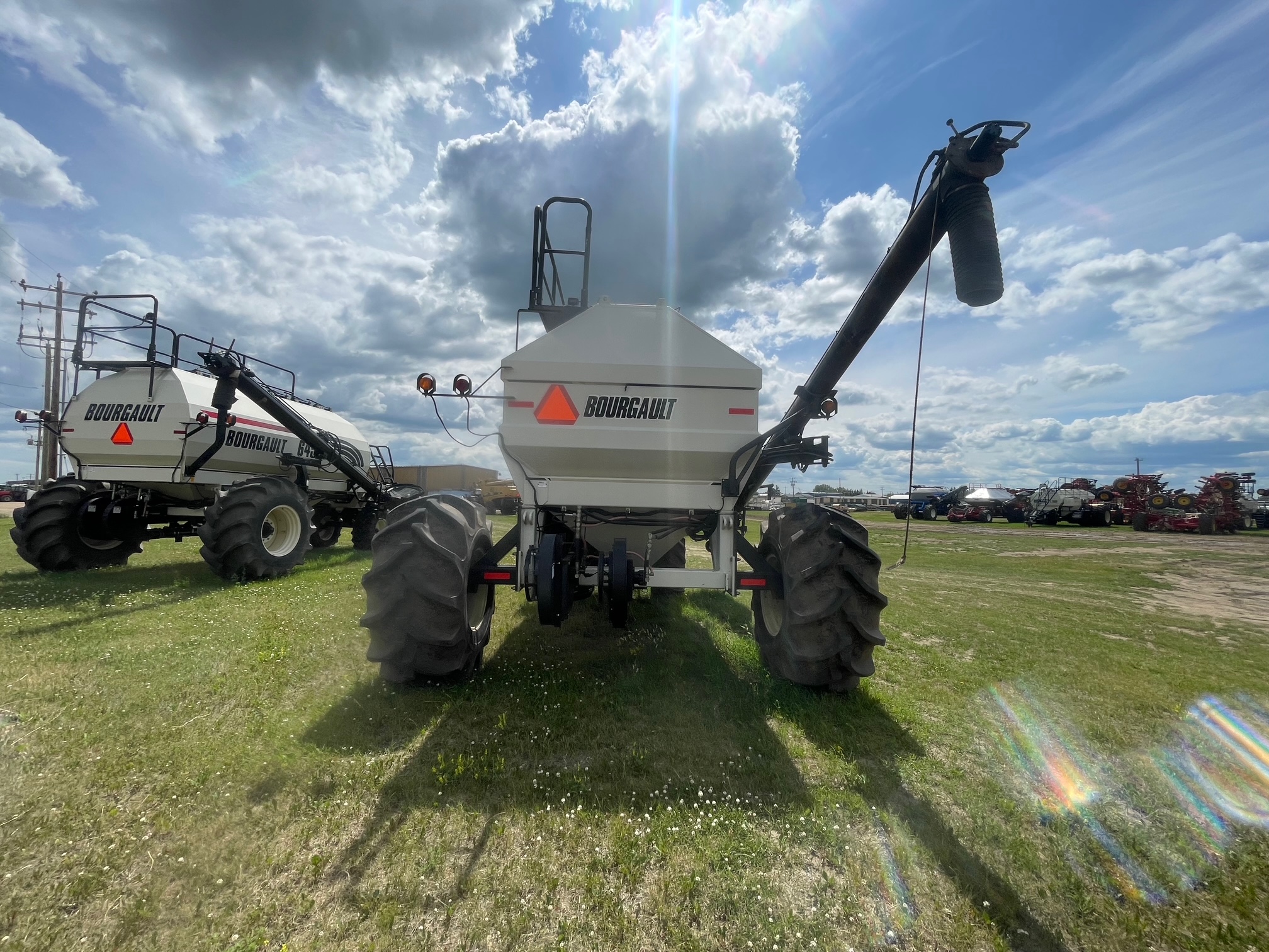 2004 Bourgault 5350 Air Tank/Cart