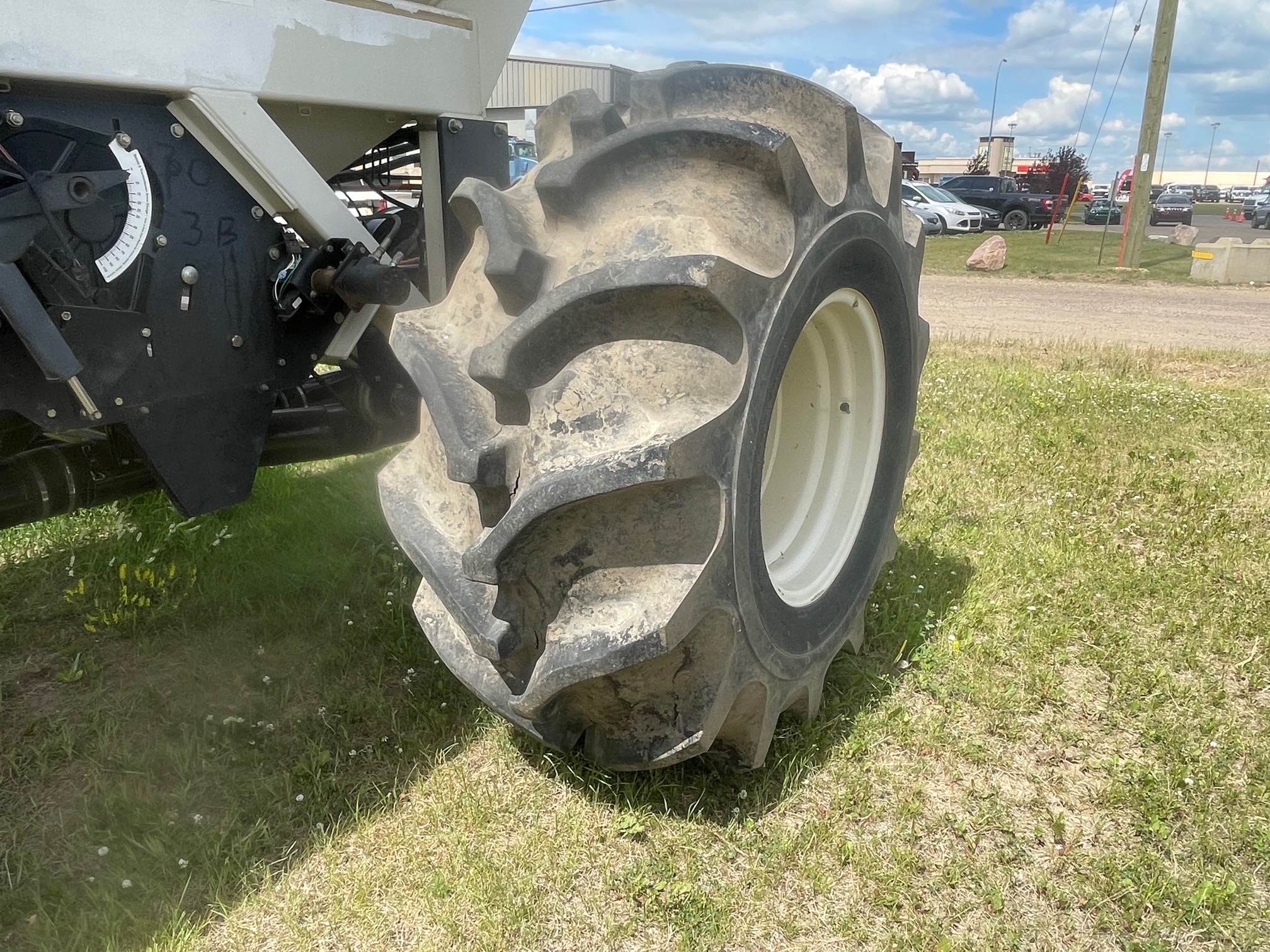 2004 Bourgault 5350 Air Tank/Cart