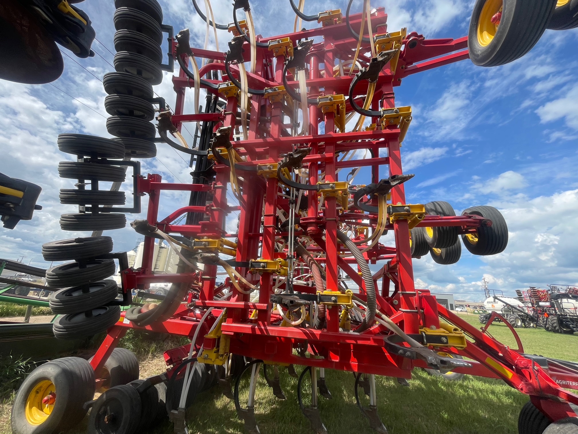 2014 Bourgault 5810-62 Air Drill