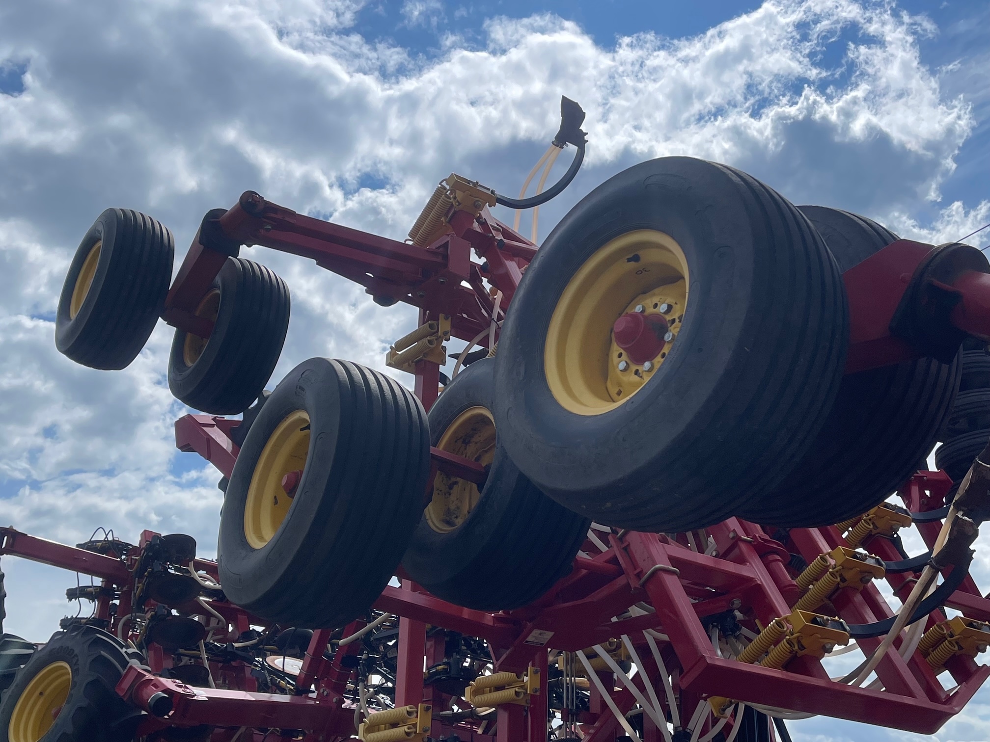 2014 Bourgault 5810-62 Air Drill