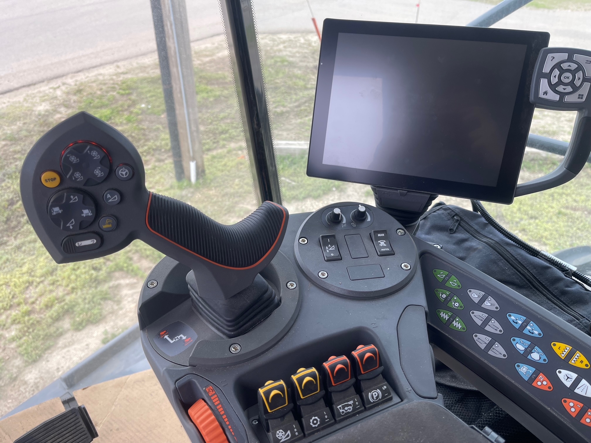 2023 Gleaner S97 Combine