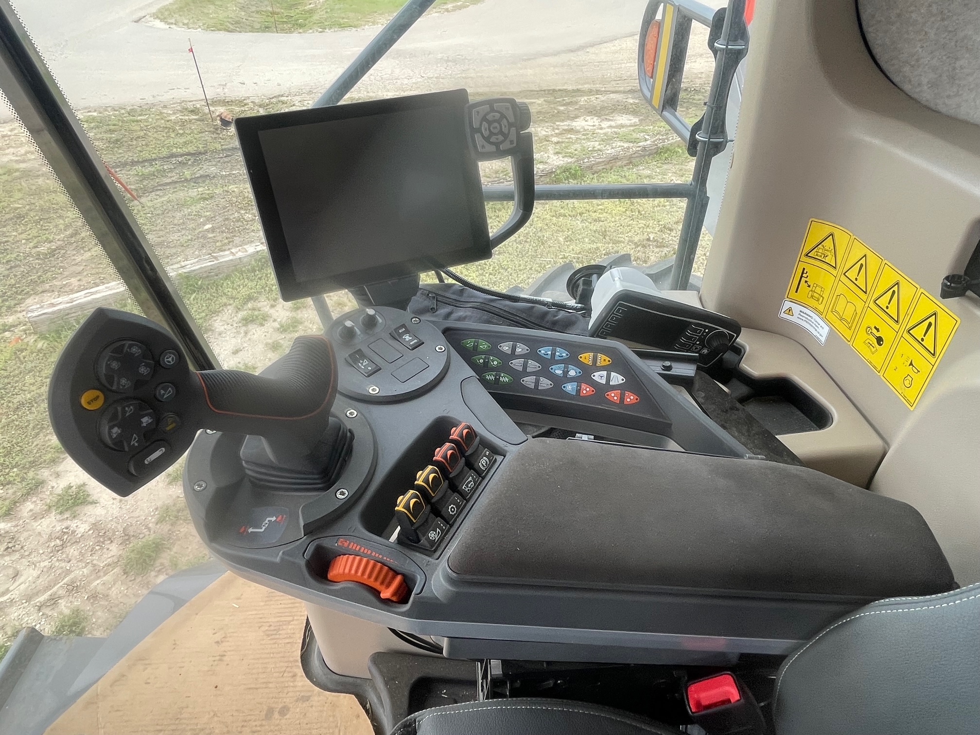 2023 Gleaner S97 Combine