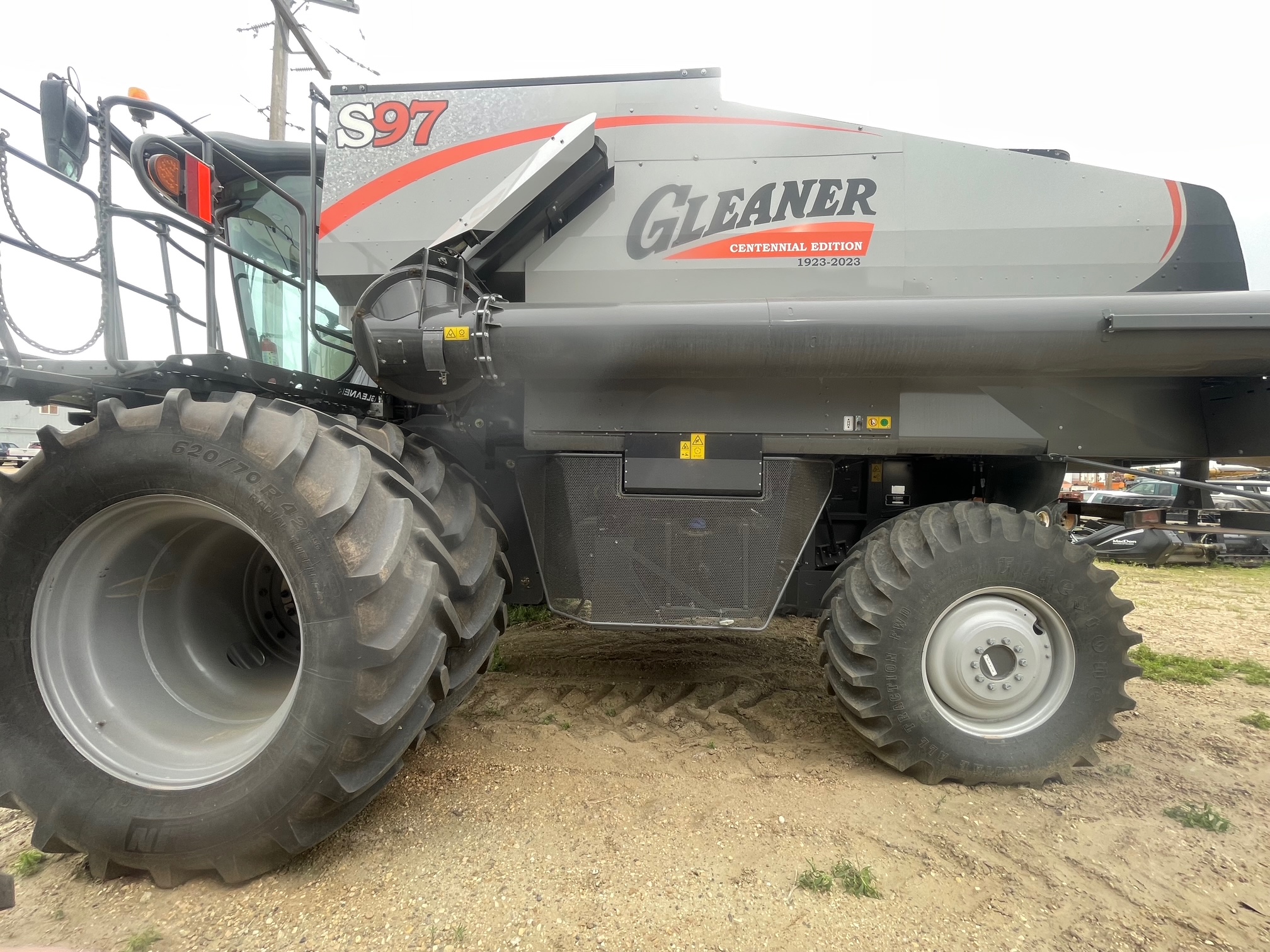 2023 Gleaner S97 Combine