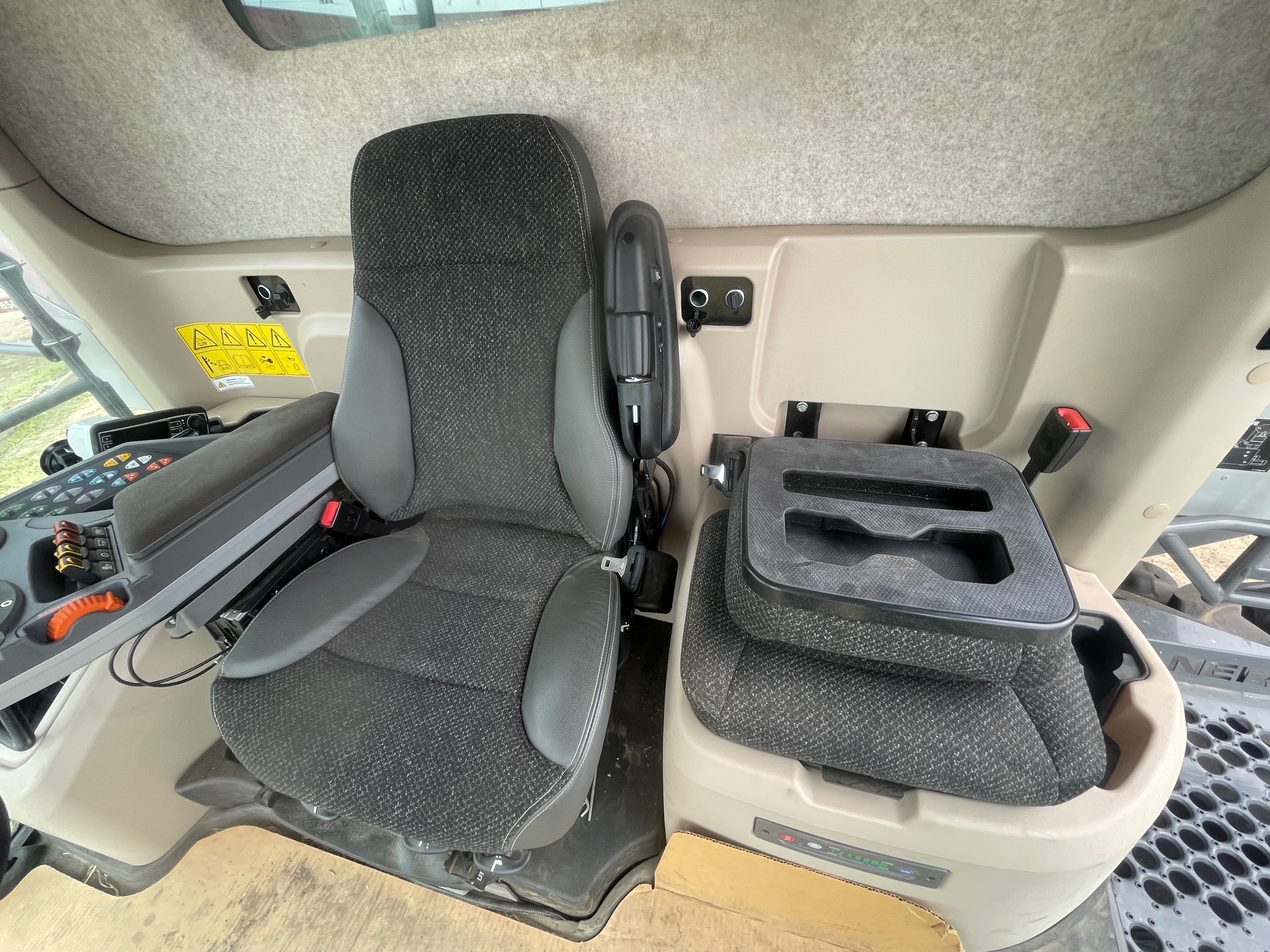 2023 Gleaner S97 Combine