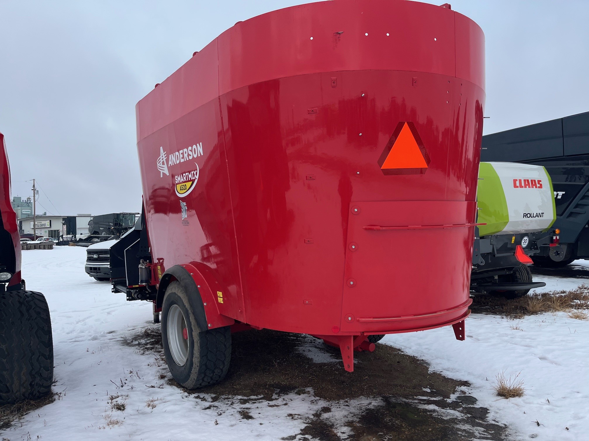 2021 Anderson A520 Vertical Feed Mixer
