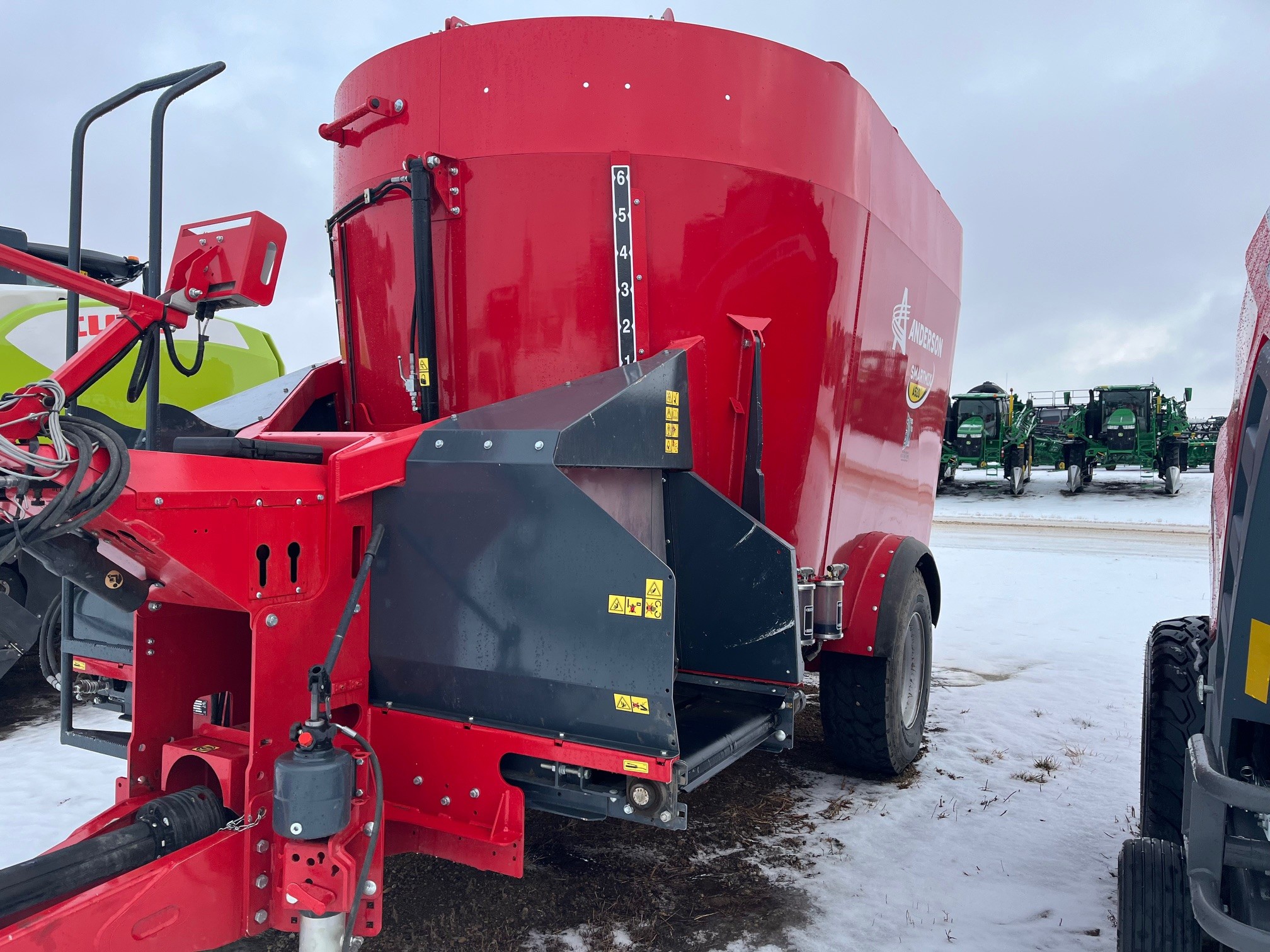 2021 Anderson A520 Vertical Feed Mixer