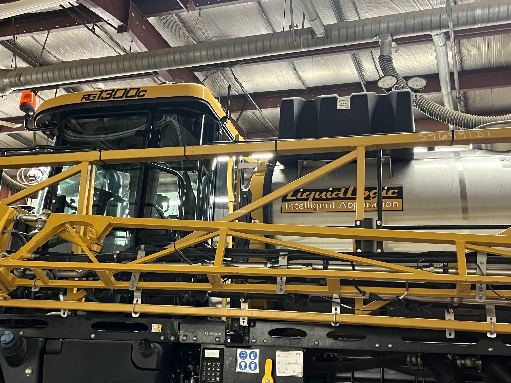 2019 RoGator 1300C Sprayer