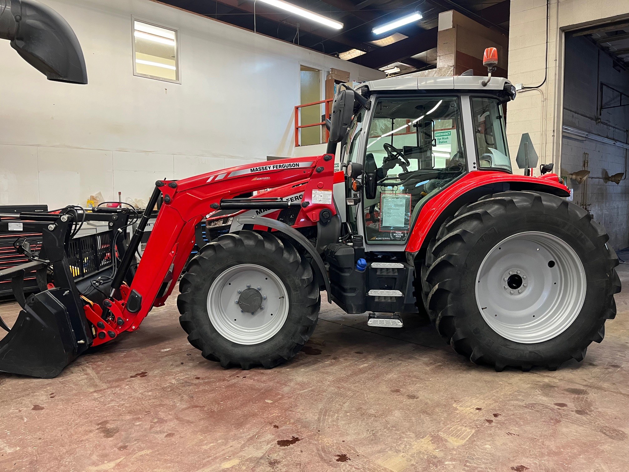 2024 Massey Ferguson 5S.145 Tractor