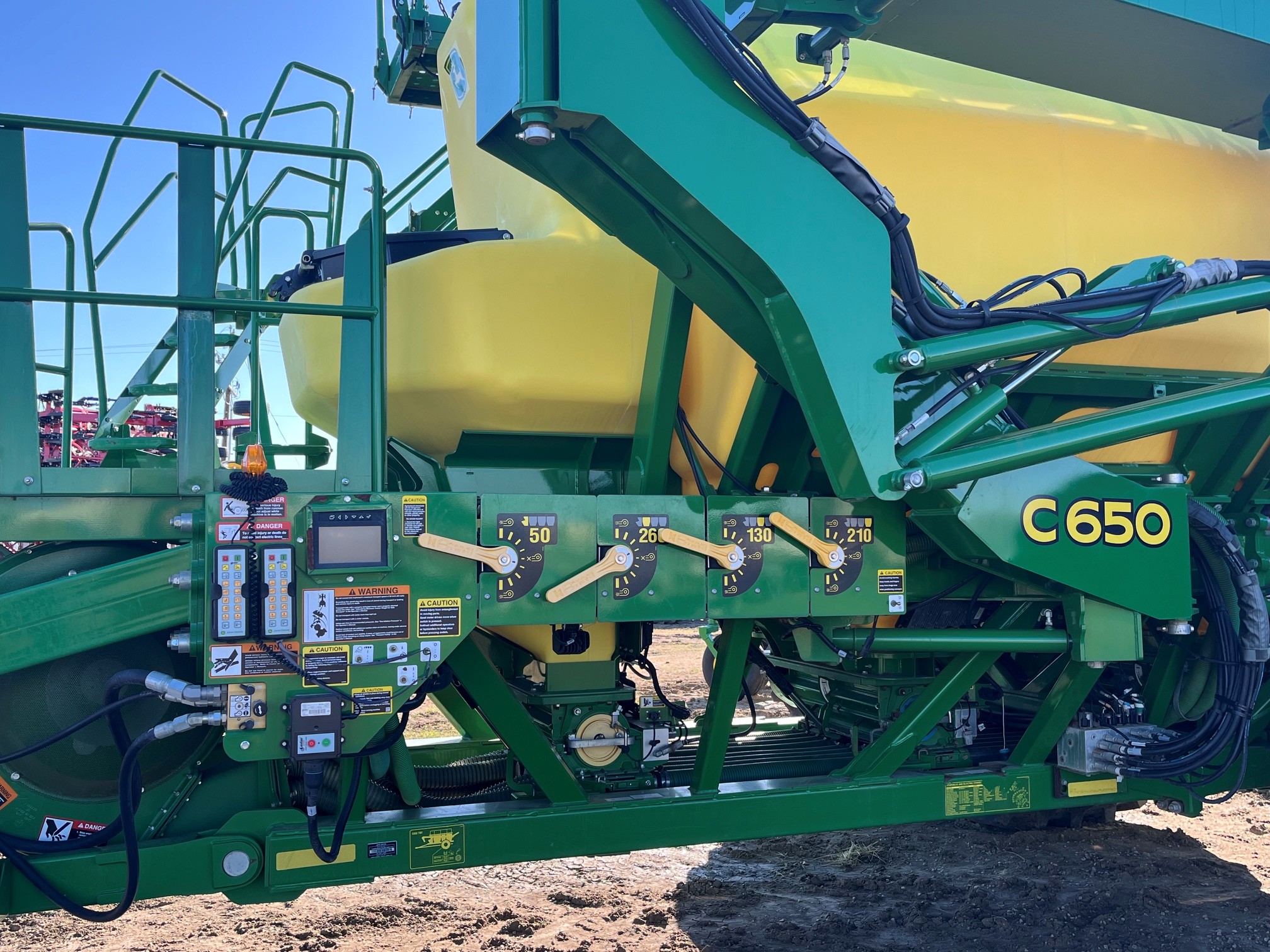 2020 John Deere C650T Air Tank/Cart