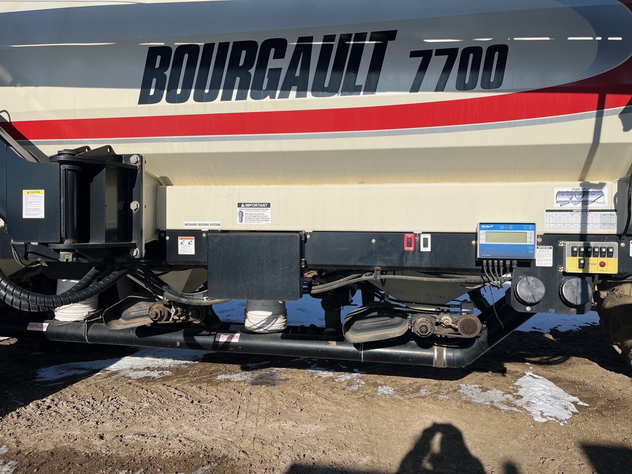 2014 Bourgault 7700 Air Tank/Cart