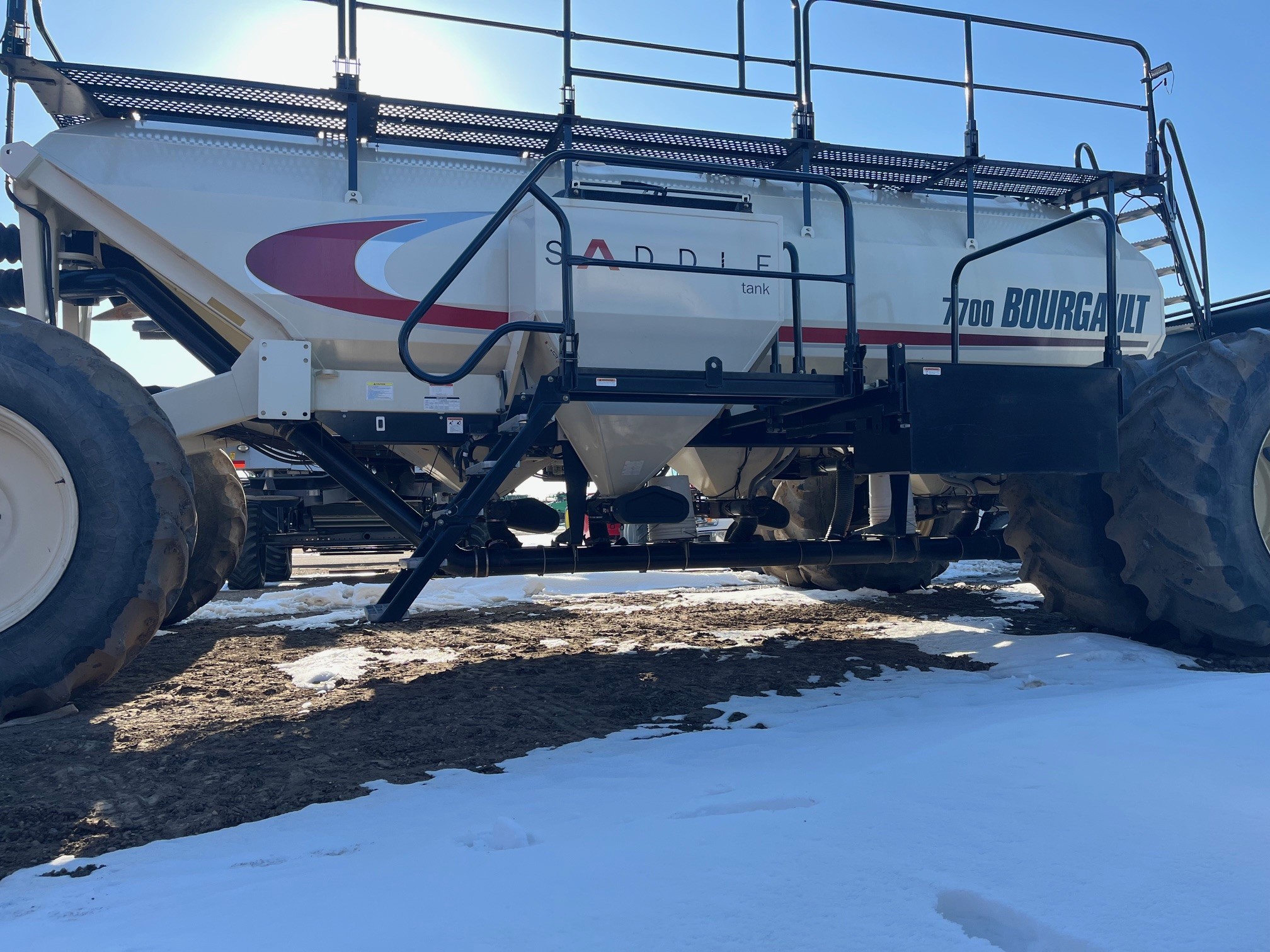 2014 Bourgault 7700 Air Tank/Cart