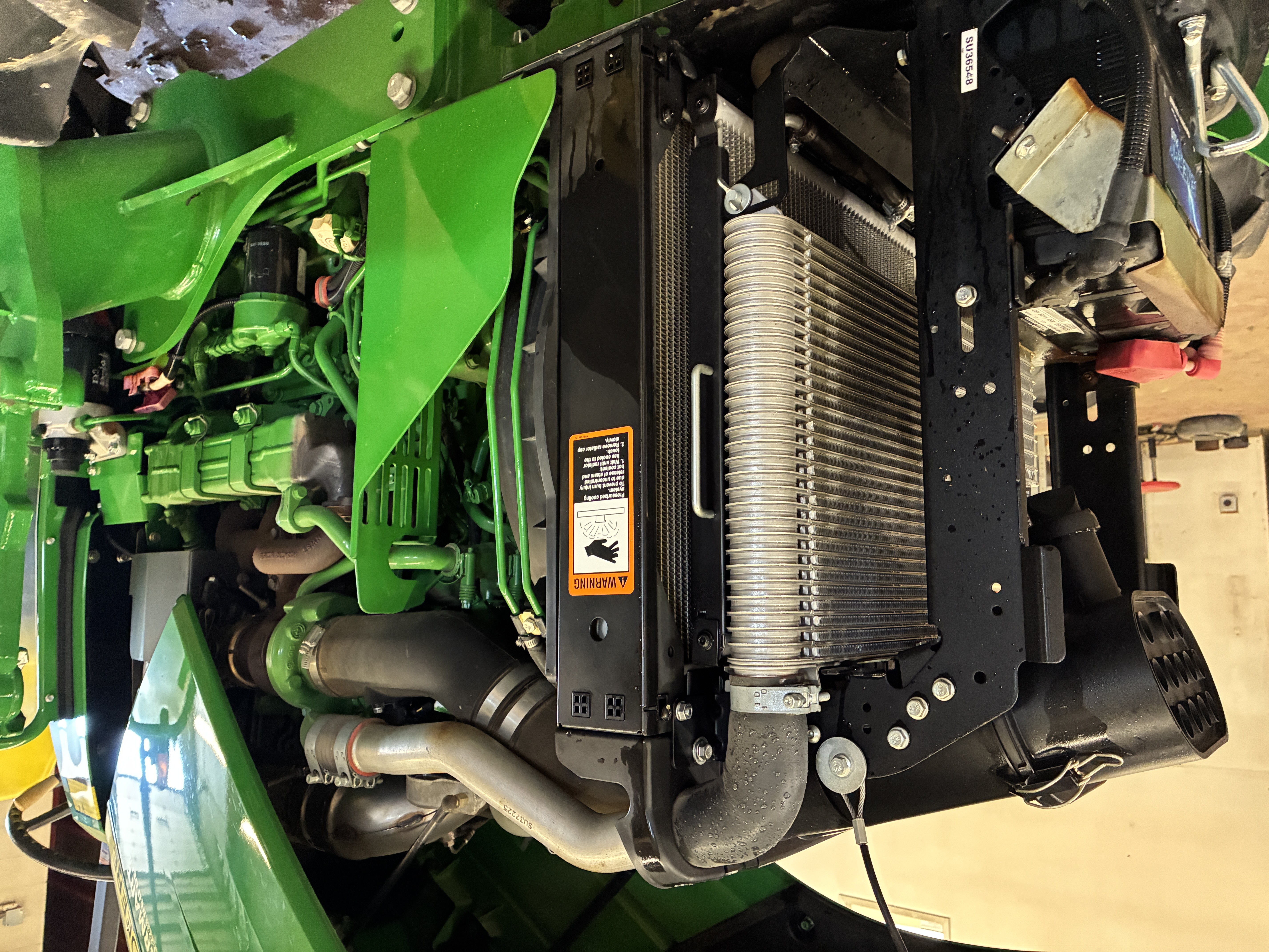 2015 John Deere 5085E Tractor