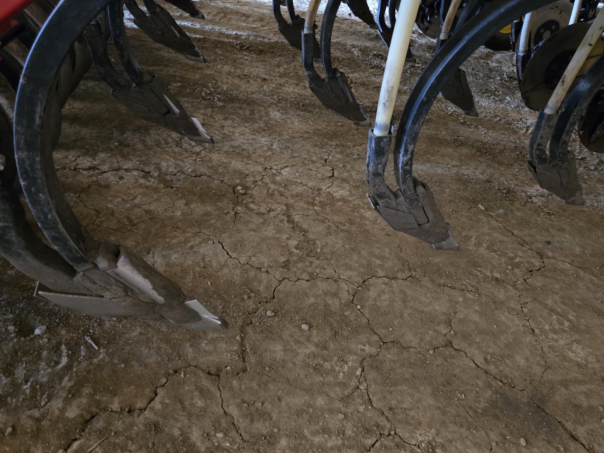 2011 Bourgault 5810 Air Drill