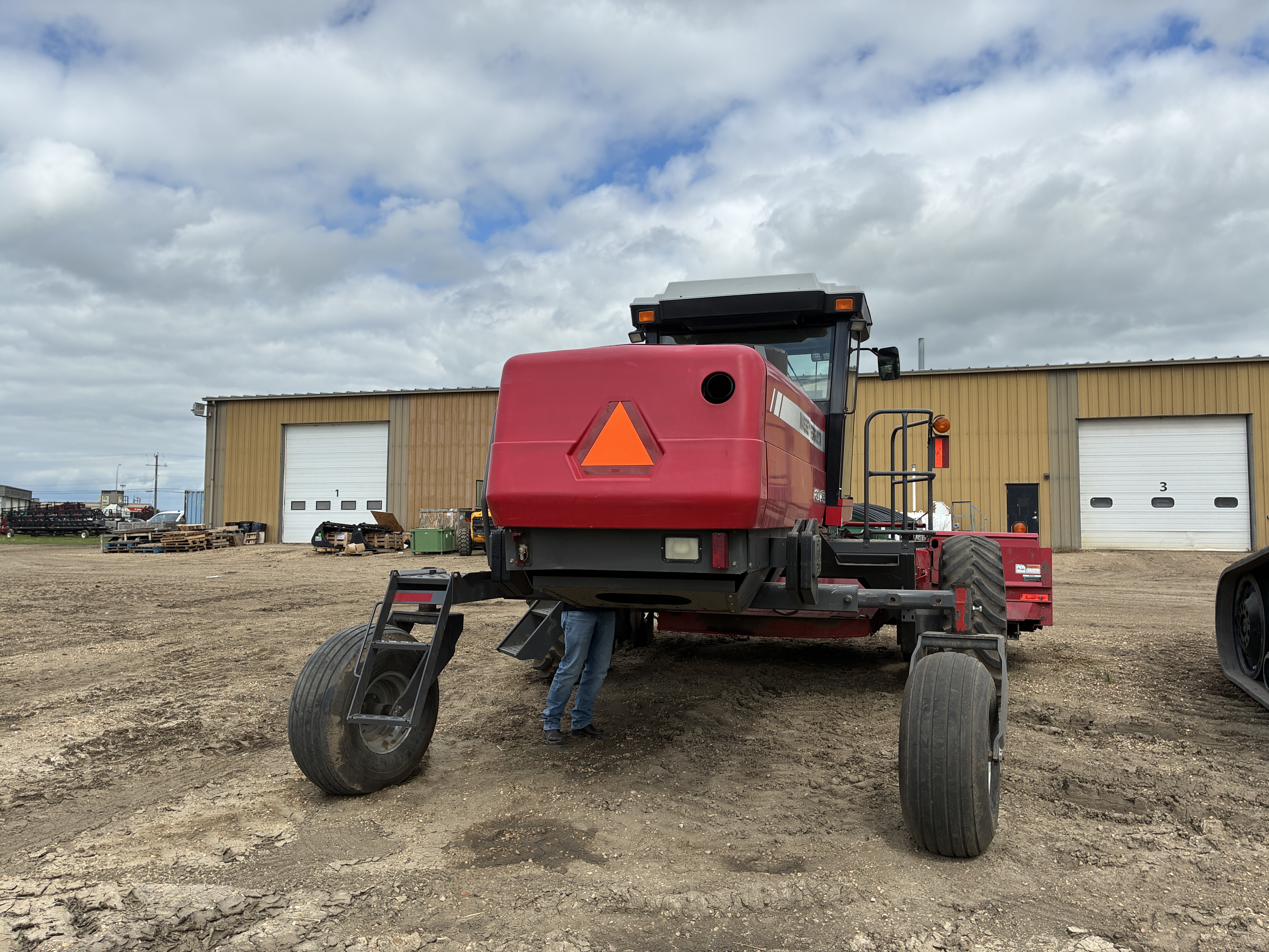 2011 Massey Ferguson 9635 Swather