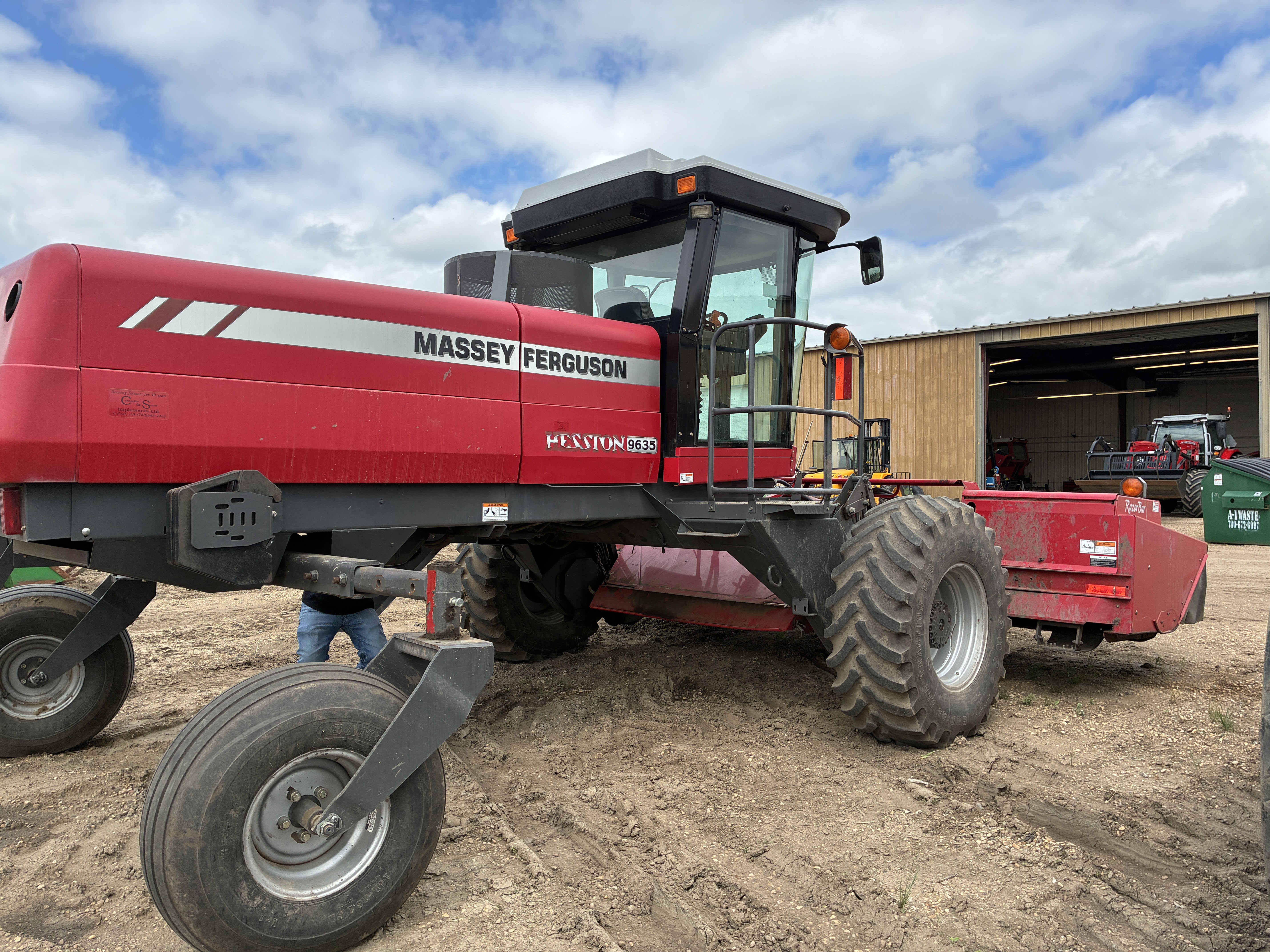 2011 Massey Ferguson 9635 Swather