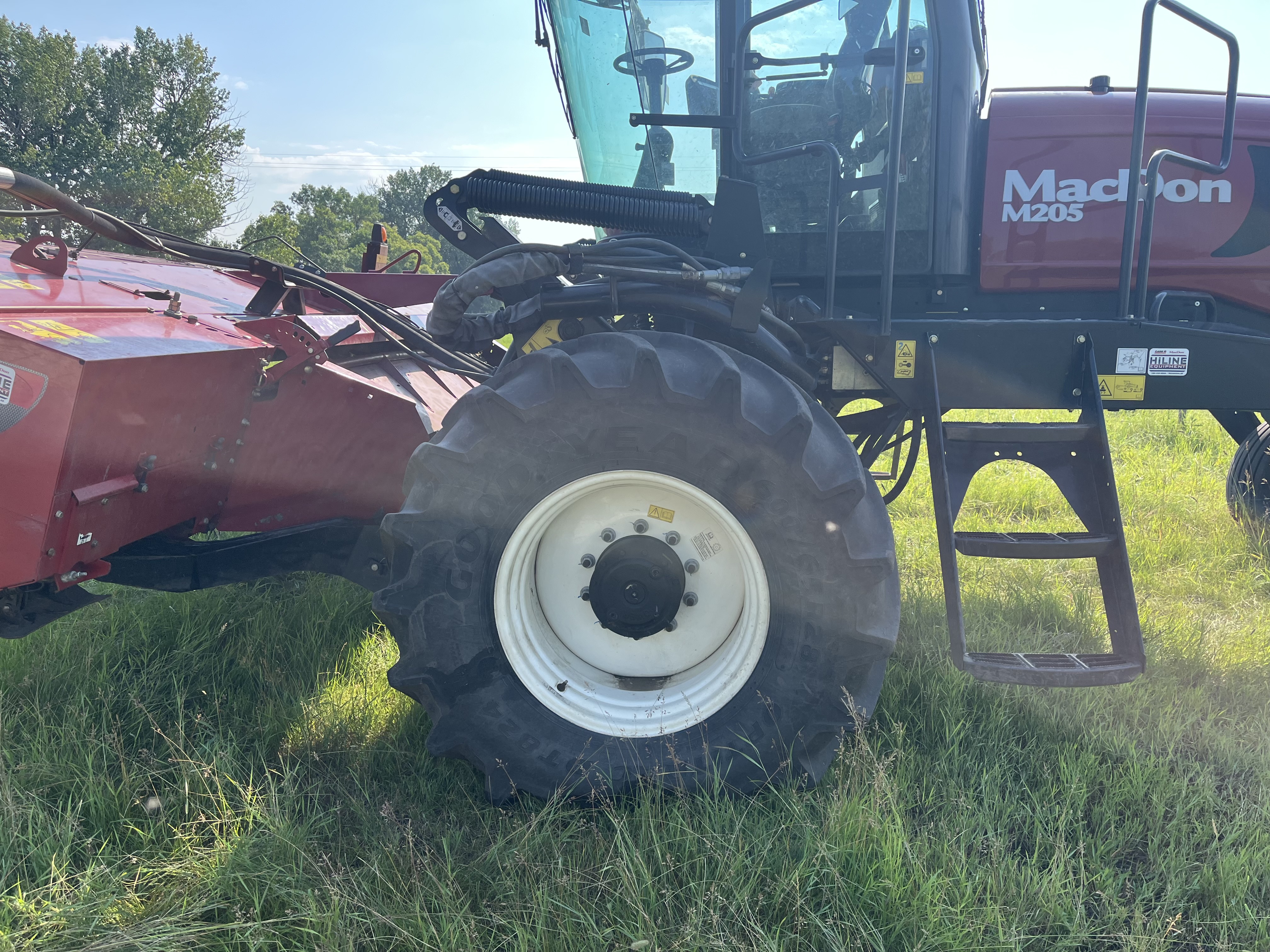 2015 MacDon M205 Swather