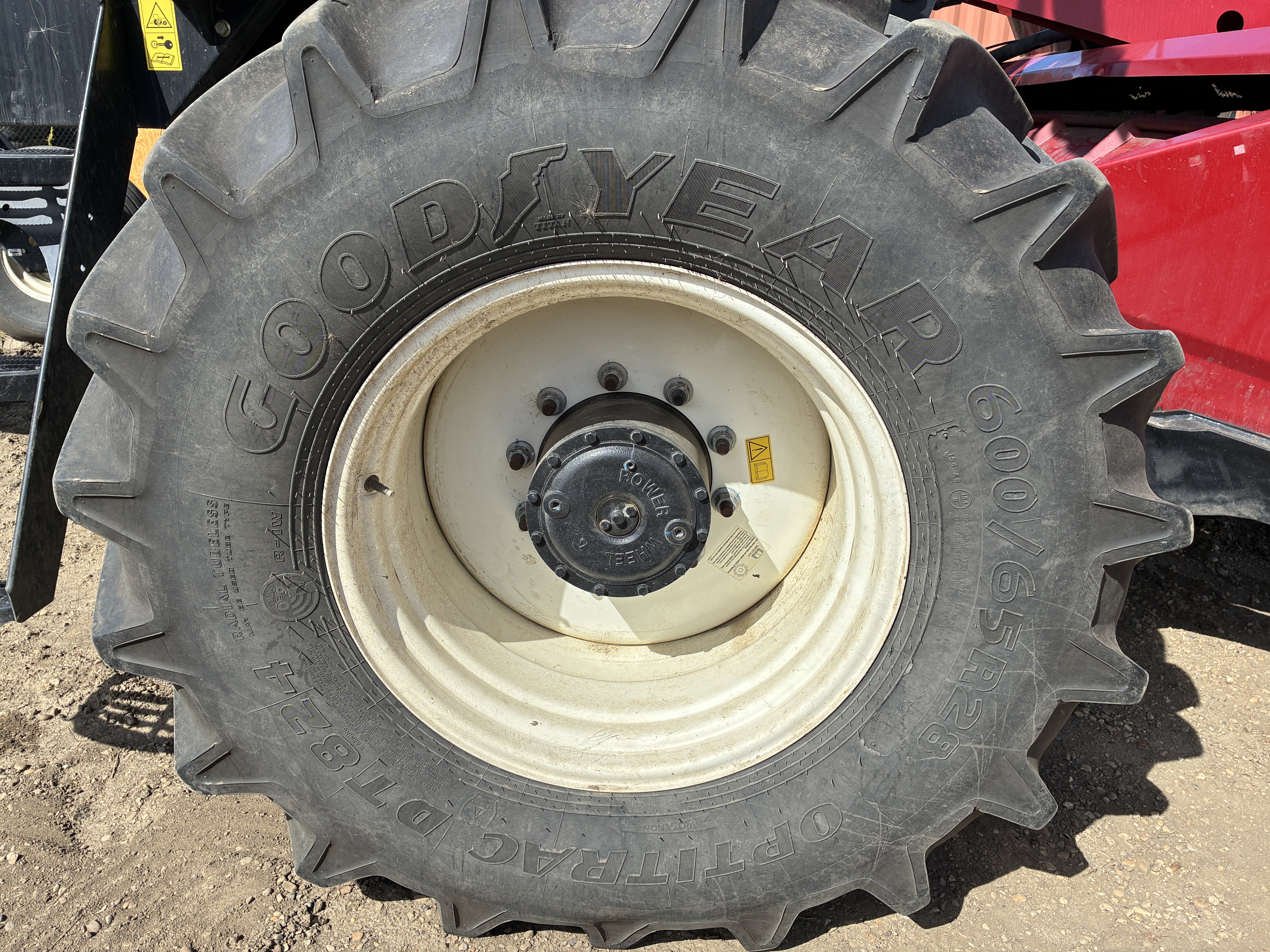 2015 MacDon M205 Swather
