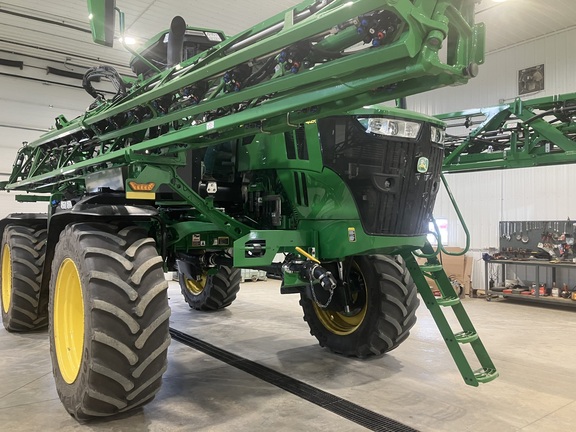 2022 John Deere 412R Sprayer/High Clearance