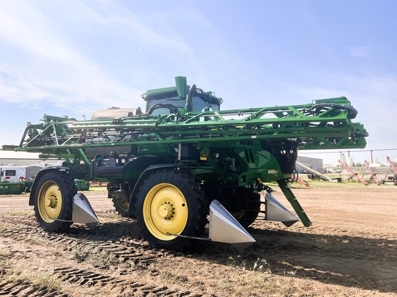 2022 John Deere 412R Sprayer/High Clearance