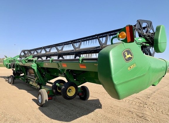 2014 John Deere 635D Header Combine