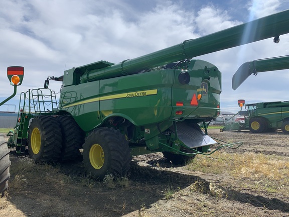 2021 John Deere S790 Combine