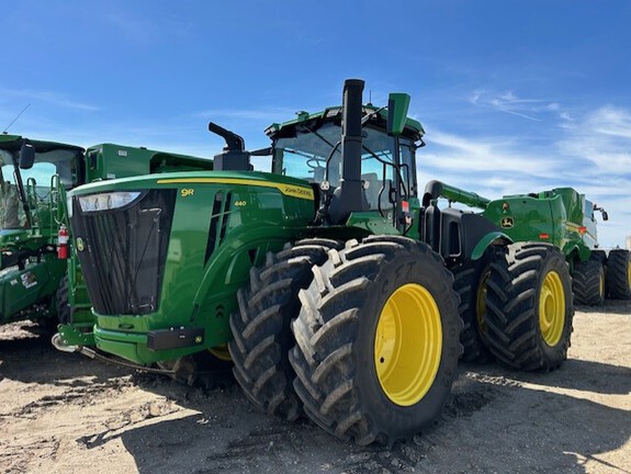 2023 John Deere 9R 440 Tractor 4WD