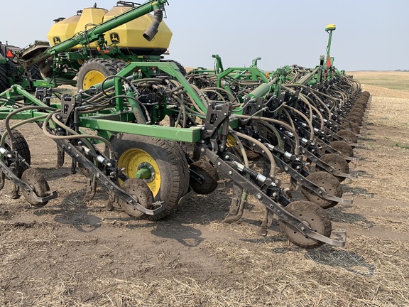 2019 John Deere 1870 Air Seeder