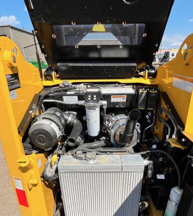 2021 Gehl R105 Skid Steer Loader