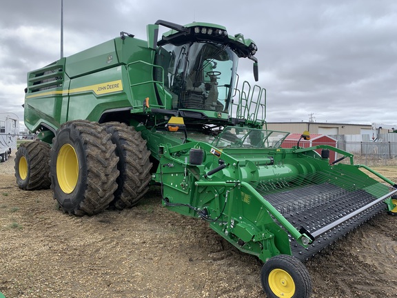 2022 John Deere X9 1000 Combine