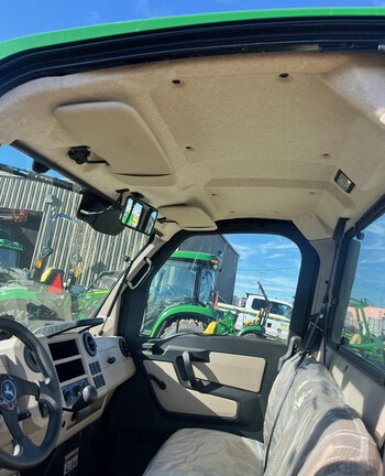 2021 John Deere XUV 835R ATV