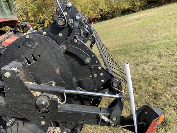 2016 MacDon FD75-35 Header Combine