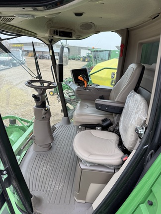 2019 John Deere S790 Combine