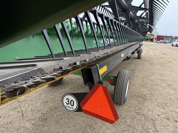 2017 John Deere 640FD Header Combine