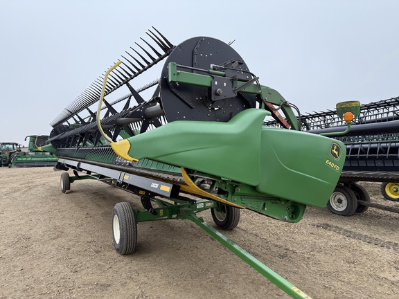 2017 John Deere 640FD Header Combine