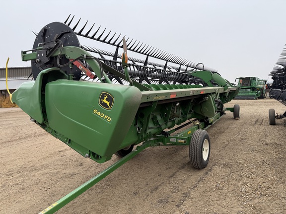 2017 John Deere 640FD Header Combine