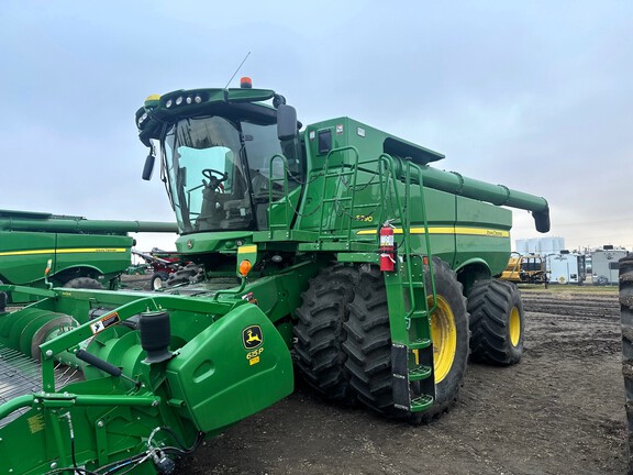 2018 John Deere S790 Combine