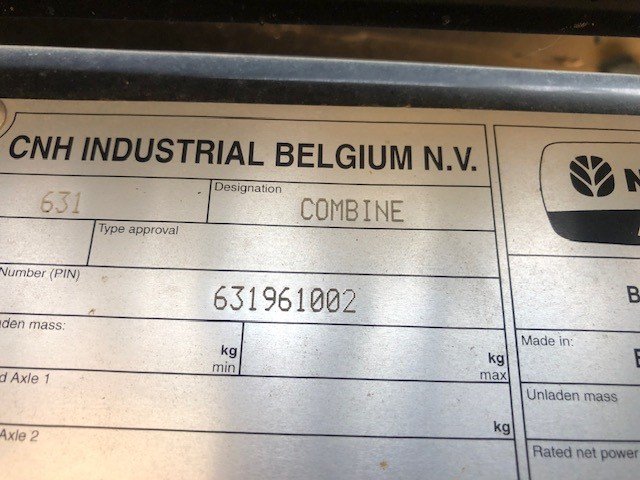 2015 New Holland CR10.90 Combine