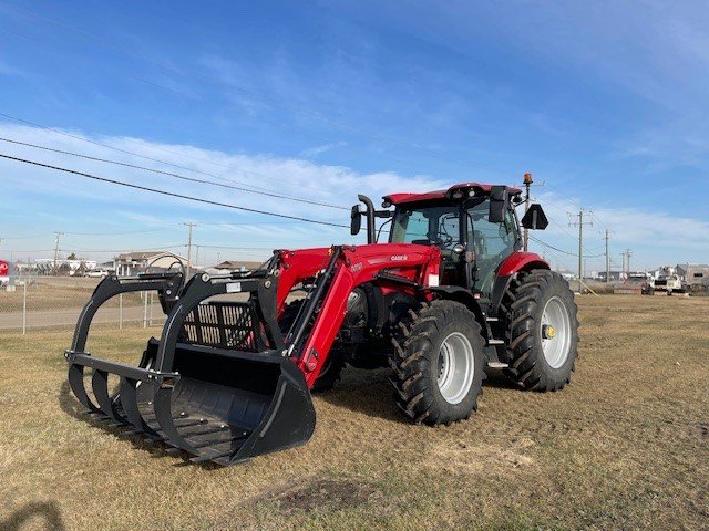 2022 Case MAX135 Tractor