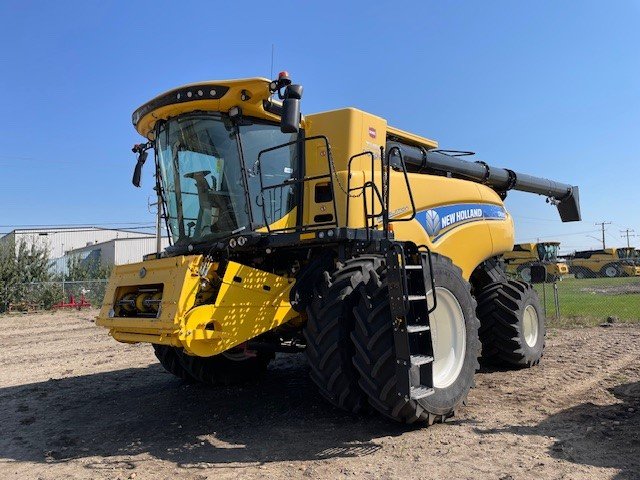 2019 New Holland CR9.90 Combine
