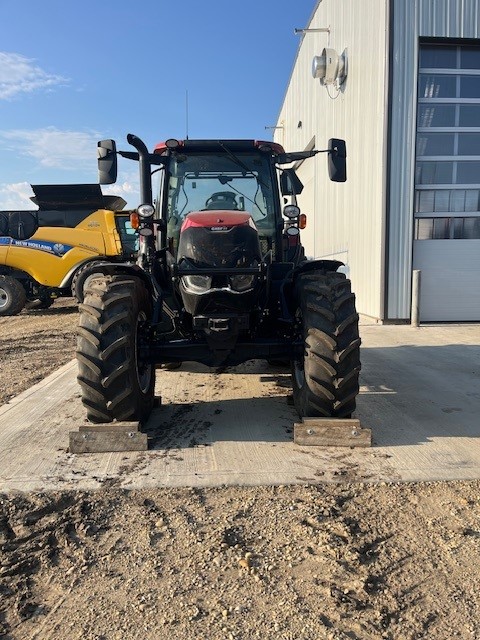 2021 Case MAX135 Tractor